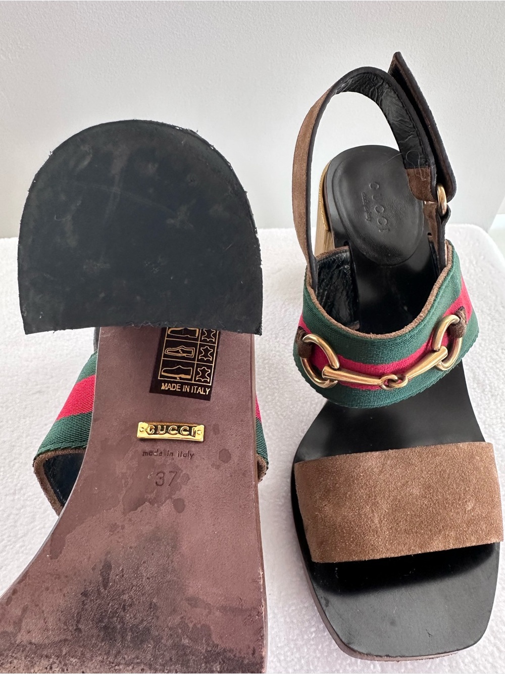 Gucci Brown Suede Block Heel Sandals with Green & Red Web Strap - Picture 2 of 5